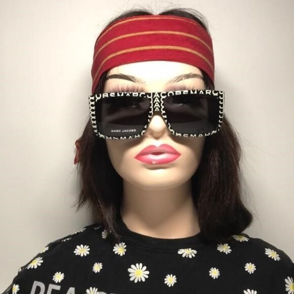 Marc Jacobs Black and White Sunglasses MARC 672/CS - Picture 9 of 15